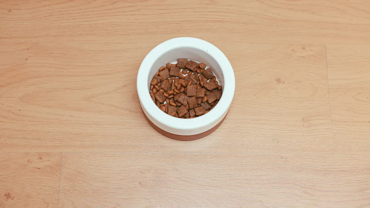 Overcoming MOQ Challenges in Pet Food Sourcing