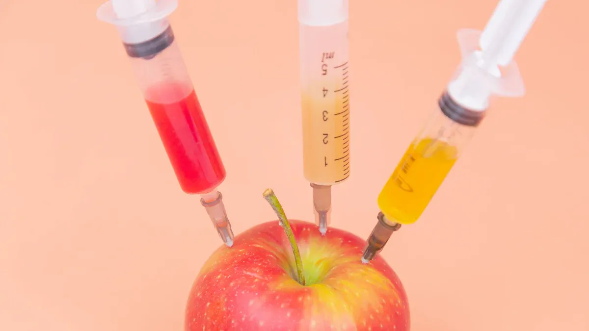 Ingredient Sourcing and Traceability in OEM Petfood