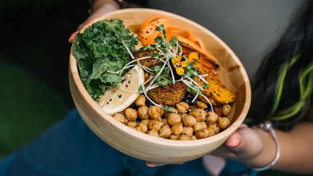 Ingredient Innovation in Cat Food