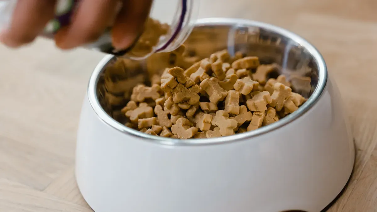 Benefits of Dry Dog Food