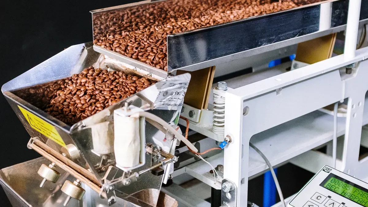 Kibble Coating and Packaging